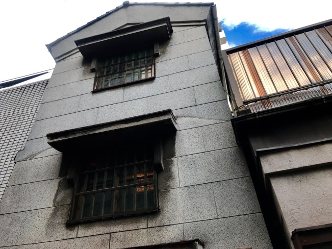 hakujitu ext towering